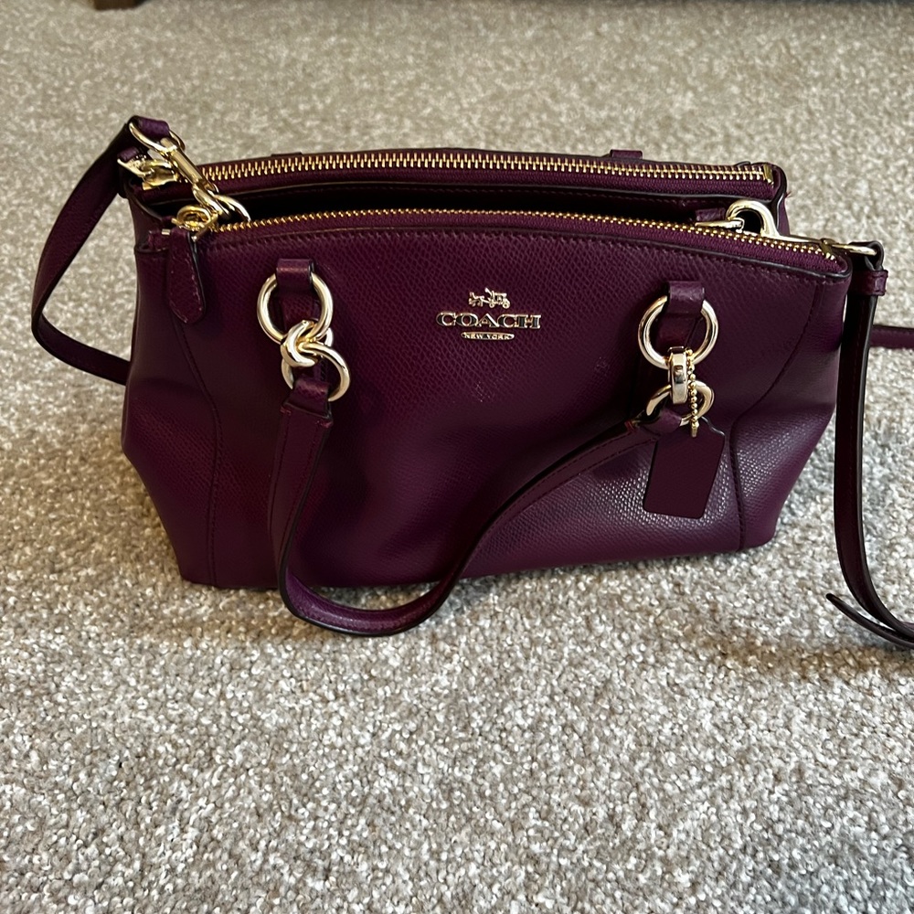 Coach burgundy bag, excellent condition
